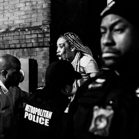 Ondas erradas e promessas quebradas 8