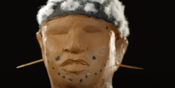 Oscar: Indígenas Yanomami oferecem estatueta de madeira em protesto contra garimpo ilegal 6