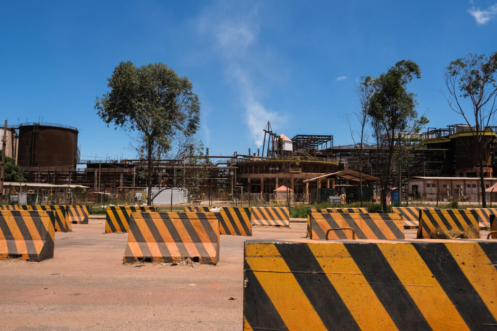 Mineradoras devoram a Amazônia enquanto a COP30 promete salvar 35