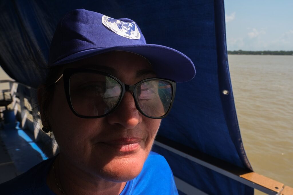 Com Cacique Raoni, barqueata na Baía do Guajará pede justiça climática e denuncia a Ferrogrão durante a COP30 em Belém 19