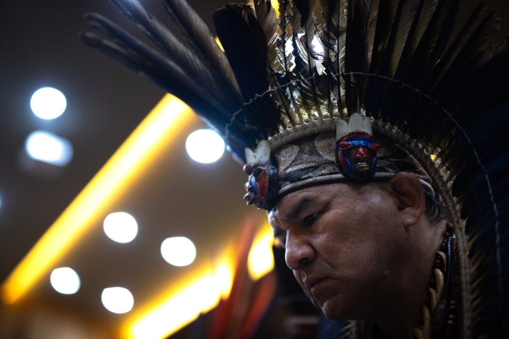 CHAMA LULA E REVOGA: Povos indígenas “param” COP30 e exigem revogação de decreto e fim da Ferrogrão 39